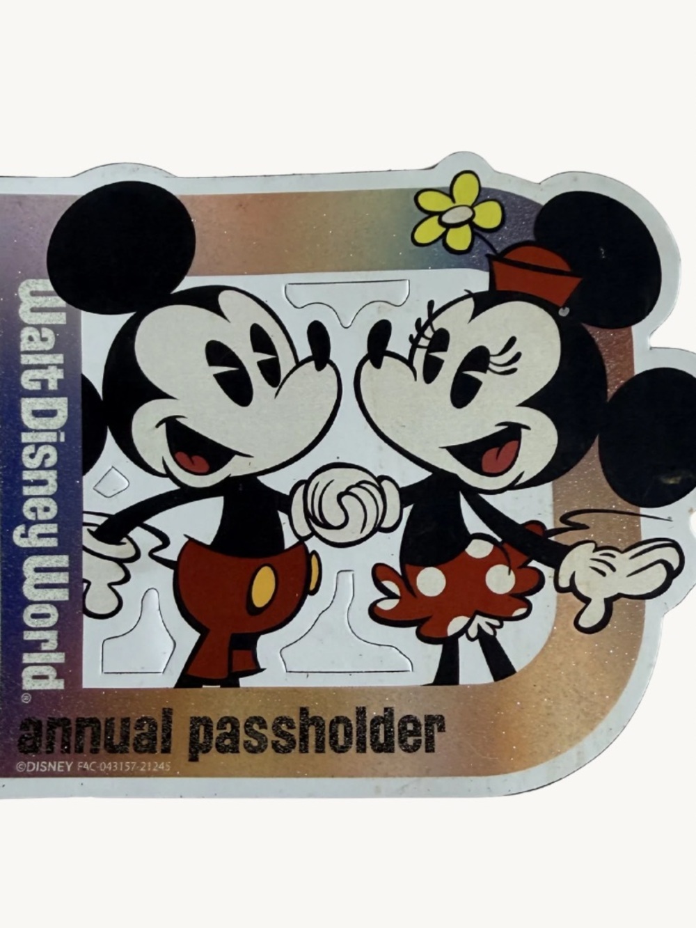 Walt Disney World Annual Pass holder Magnet Mickey And Minnie 50th Anniversary
